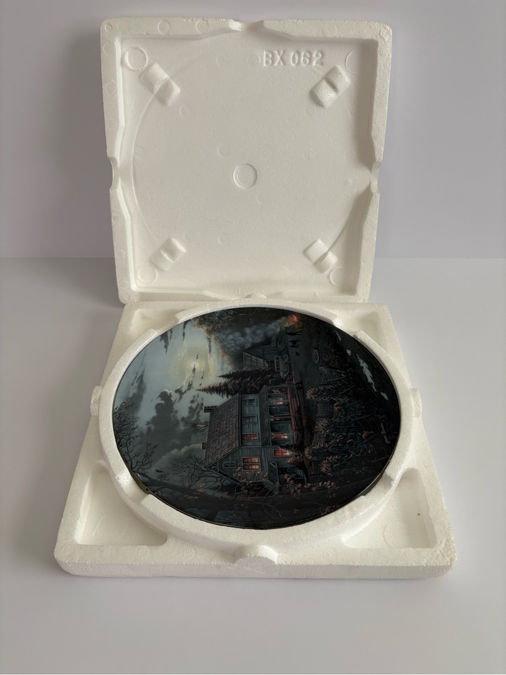 Vintage 1993 Bradford Exchange “October Radiance” Collector Plate #1 in Series - Picture 7 of 13